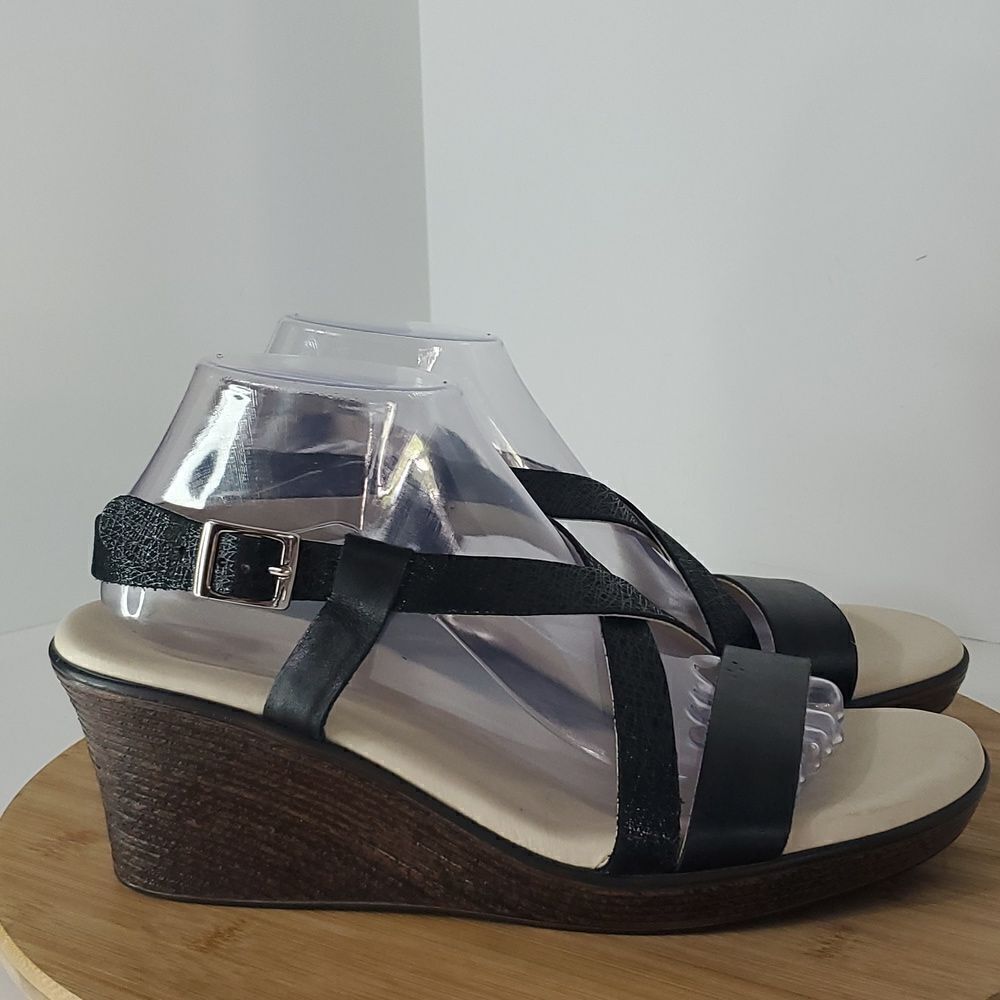 SAS Delight Cross Strap Wedge Sandal in Black Comfort Shoe 9.5W